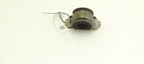 BMW Z4 E89 Sway bar bush bracket, front 6787016 31306787016