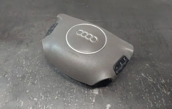 Audi A6 S6 C5 4B Steering wheel airbag 8E0880201AF
