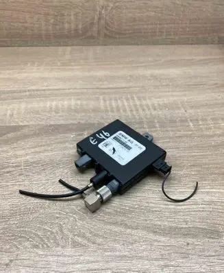 BMW 3 E46 Antenna control unit 6906071 21367510 WithPlug