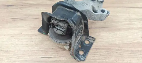 Dacia Lodgy Engine mount bracket 112103095R 112849985R