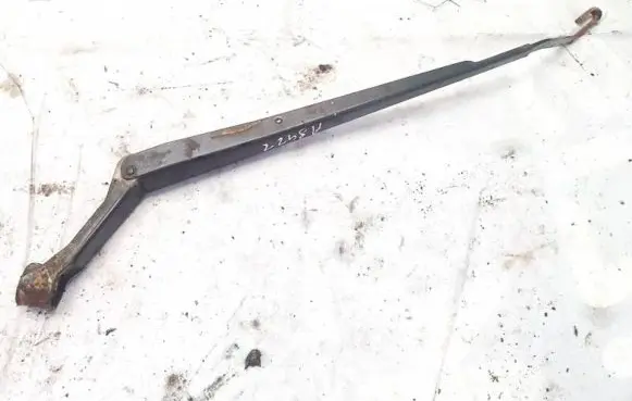 Toyota Corolla Verso E121 Front wiper blade arm 6522