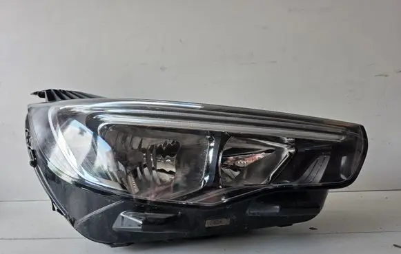 Opel Grandland X Headlight/headlamp YP00015480