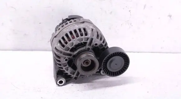 BMW 5 E60 E61 Generator/alternator 7541694 0124525080