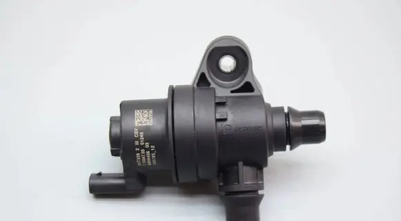 BMW X1 U11 Electric auxiliary coolant/water pump 9896406