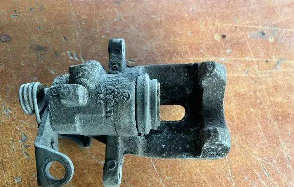 Citroen C4 II Rear brake caliper 9678720780