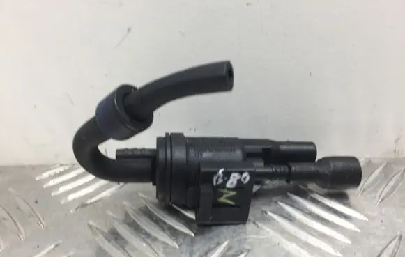Mercedes-Benz ML W164 Vacuum valve 0025401497