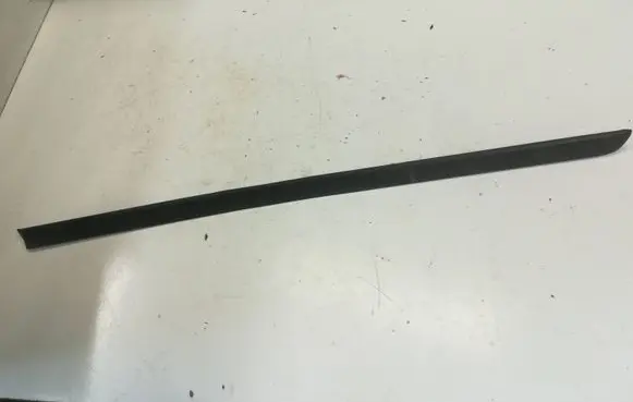 BMW 3 E46 Tailgate/boot cover trim set 8208791
