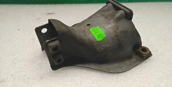 Audi A4 S4 B8 8K Engine mounting bracket 8K0399378S 8K0399378T 8K0388378
