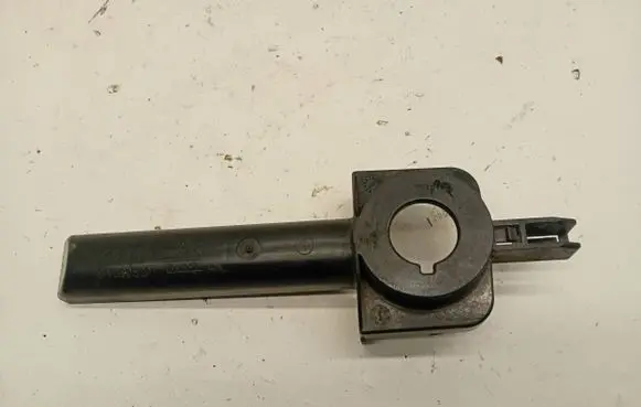 Audi A4 S4 B9 Radiator mount bracket 8W0805201
