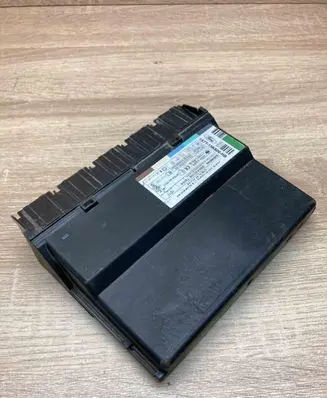 Ford Mondeo Mk III Comfort/convenience module 1S7T15K600HB 5WK48732B T83SA