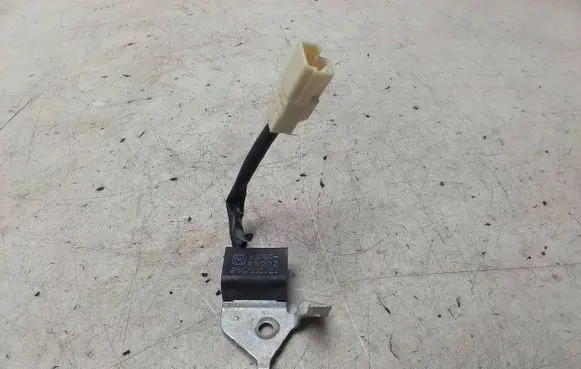 Toyota Avensis T250 Sensor 9008088002
