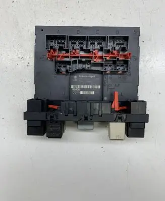 Volkswagen Touran I Comfort/convenience module 3C0937049E F005V00526
