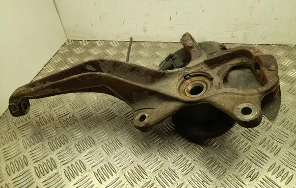 Volkswagen Amarok Front wheel hub 