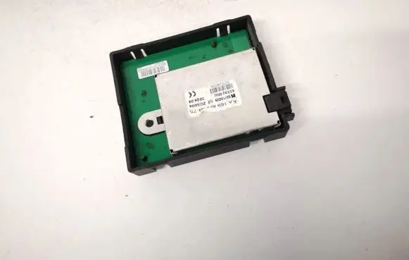 Mercedes-Benz A W169 Antenna control unit a1698200475