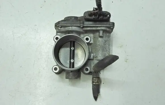Toyota Verso Throttle valve 22030-0T050 3F07 00300