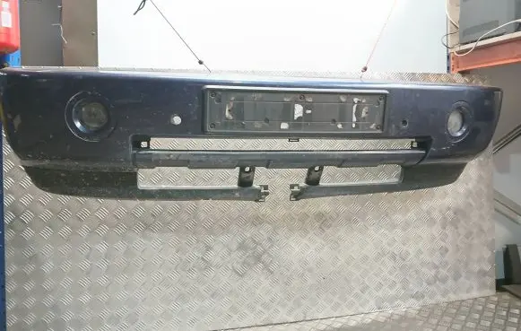 Land Rover Range Rover L322 Front bumper 7003744