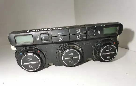 Volkswagen Touran I Climate control unit