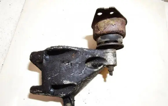 Fiat Bravo - Brava Engine mount bracket 46424917