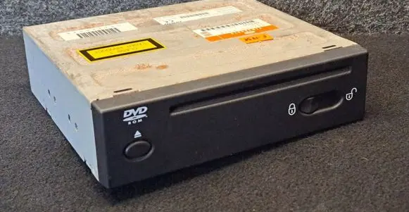 CD/DVD changer