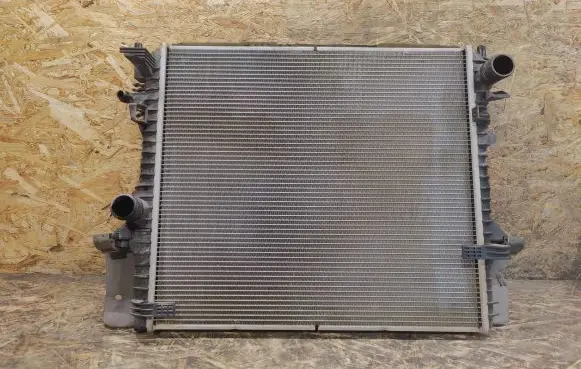 Jaguar XJL Coolant radiator
