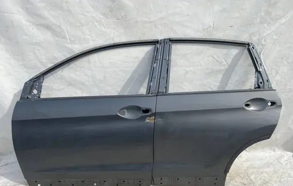 Honda CR-V Front door