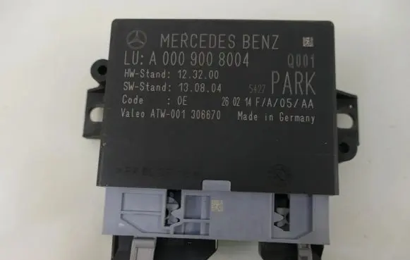 Mercedes-Benz E W212 Parking PDC control unit/module A0009008004