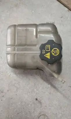 Opel Insignia A Coolant expansion tank/reservoir 13220124