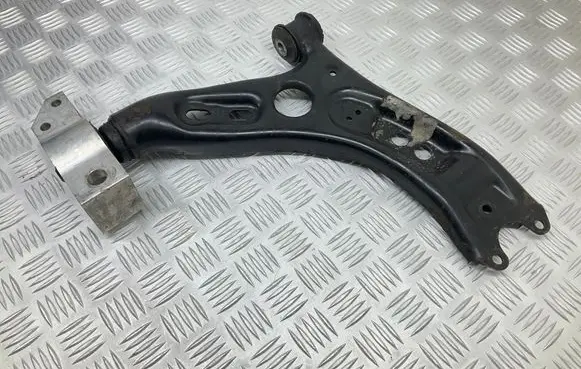 Volkswagen Tiguan Front lower control arm/wishbone 1K0407166C