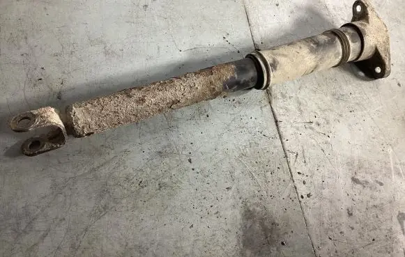 KIA Ceed Rear shock absorber/damper 004922000066