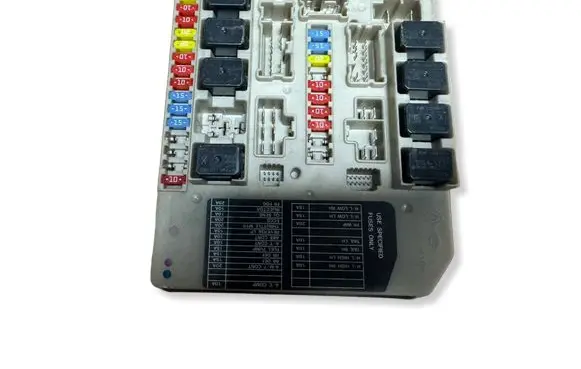 Nissan Note (E11) Fuse box set 284B7AX61A R0057 8H12