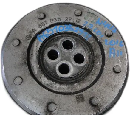 Mercedes-Benz V Class W447 Crankshaft pulley