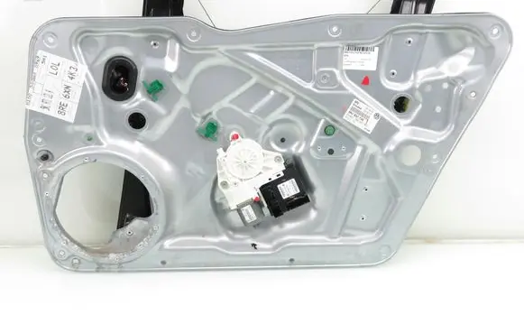 Volkswagen Tiguan Front door window regulator with motor 1K0959792J 5N1837730 5N0959702