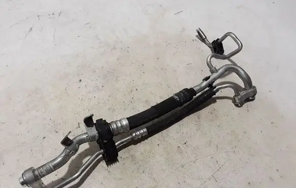 Air conditioning (A/C) pipe/hose