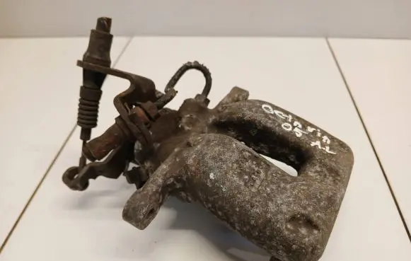 Skoda Octavia Mk2 (1Z) Rear brake caliper