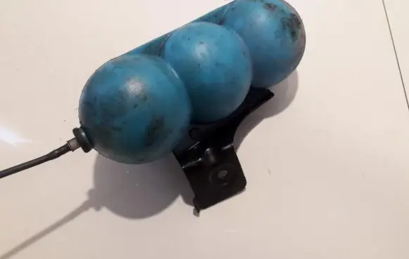 Vacuum air tank