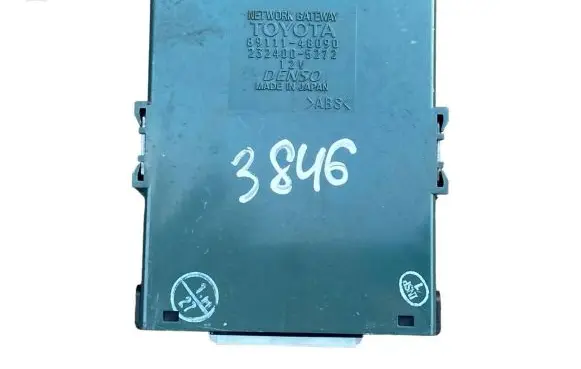 Toyota Prius (XW20) Central body control module 8911148090 2324005272
