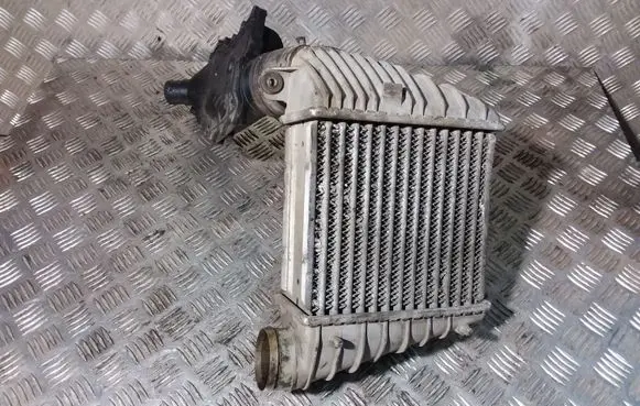 Volkswagen Golf IV Intercooler radiator 1J0145805D 1J0145762L