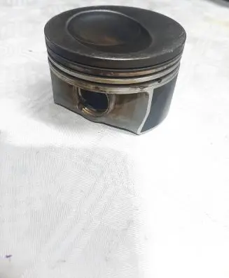 Skoda Yeti (5L) Piston G8071 71L55