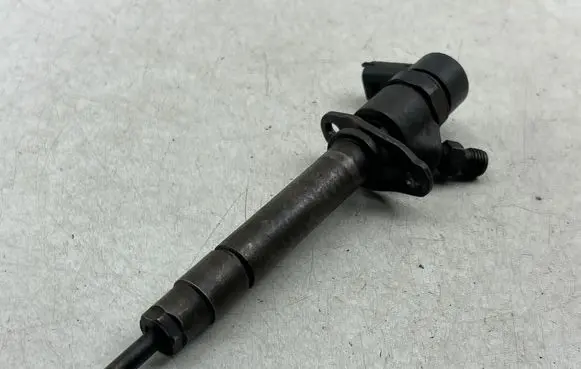 Volvo S60 Fuel injector 0445110078