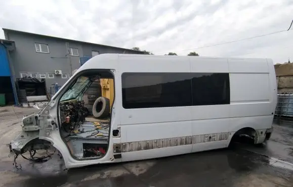 Renault Master III Front quarter panel 