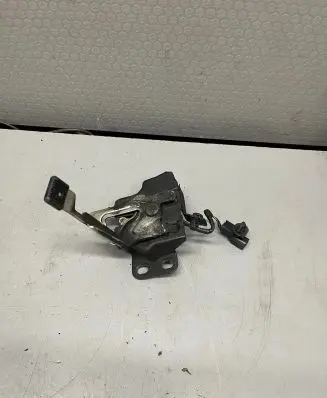 Honda CR-V Engine bonnet/hood lock/catch