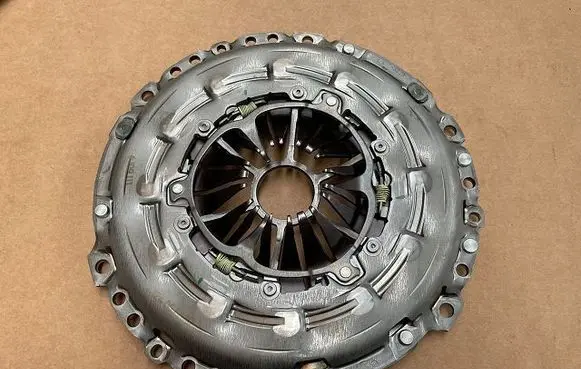 Peugeot 2008 I Pressure plate 3000950947-OKS