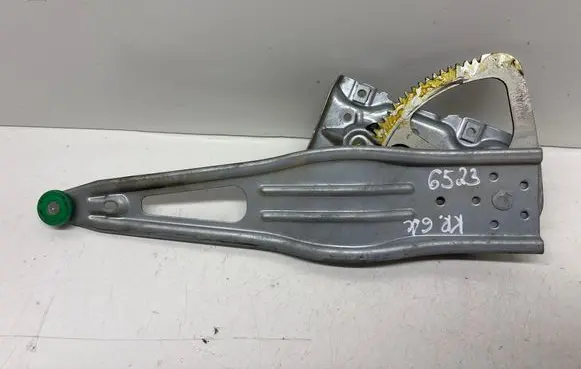 Toyota Yaris Sliding door manual window regulator 