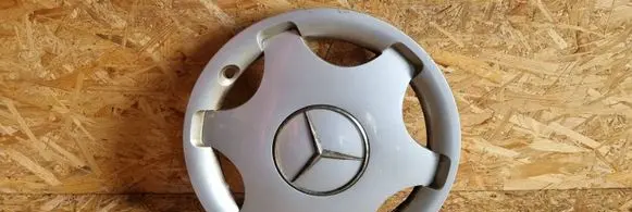 Mercedes-Benz C W203 R15 wheel hub/cap/trim 2024010724