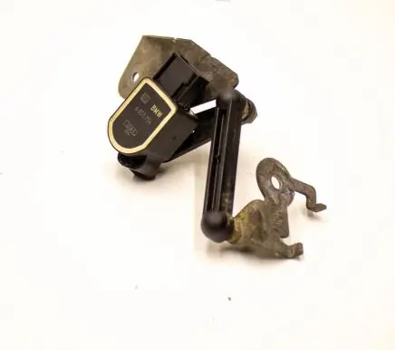 Rear air suspension level height sensor
