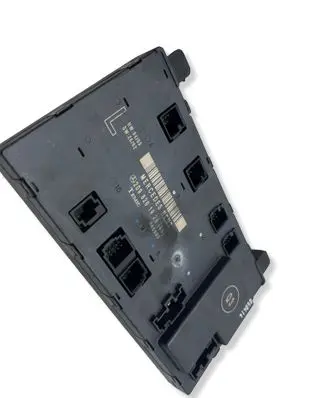 Mercedes-Benz CLK A209 C209 Door control unit/module 2098201926