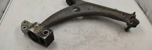Volkswagen PASSAT B6 Front lower control arm/wishbone 7A9A7
