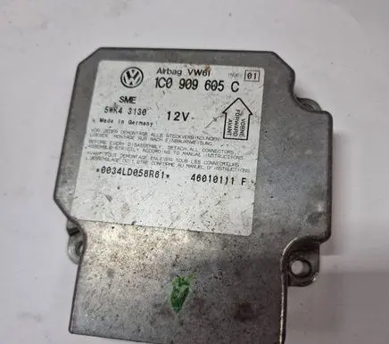 Volkswagen PASSAT B5.5 Airbag control unit/module 1C0909605C 46010111F 5WK43130