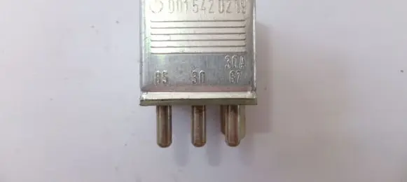 Mercedes-Benz SL R129 Other relay A0015420219