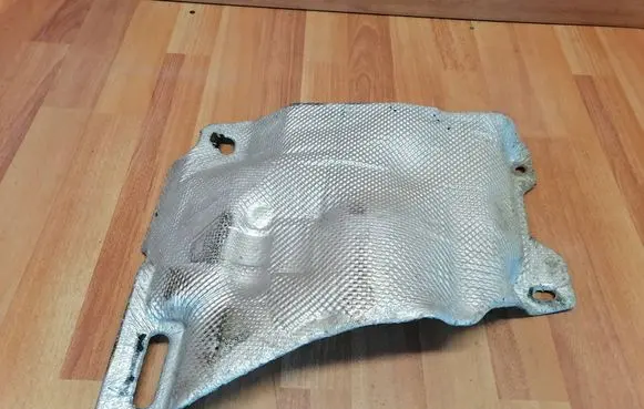 Citroen C4 Grand Picasso Heat shield in engine bay 9804747080